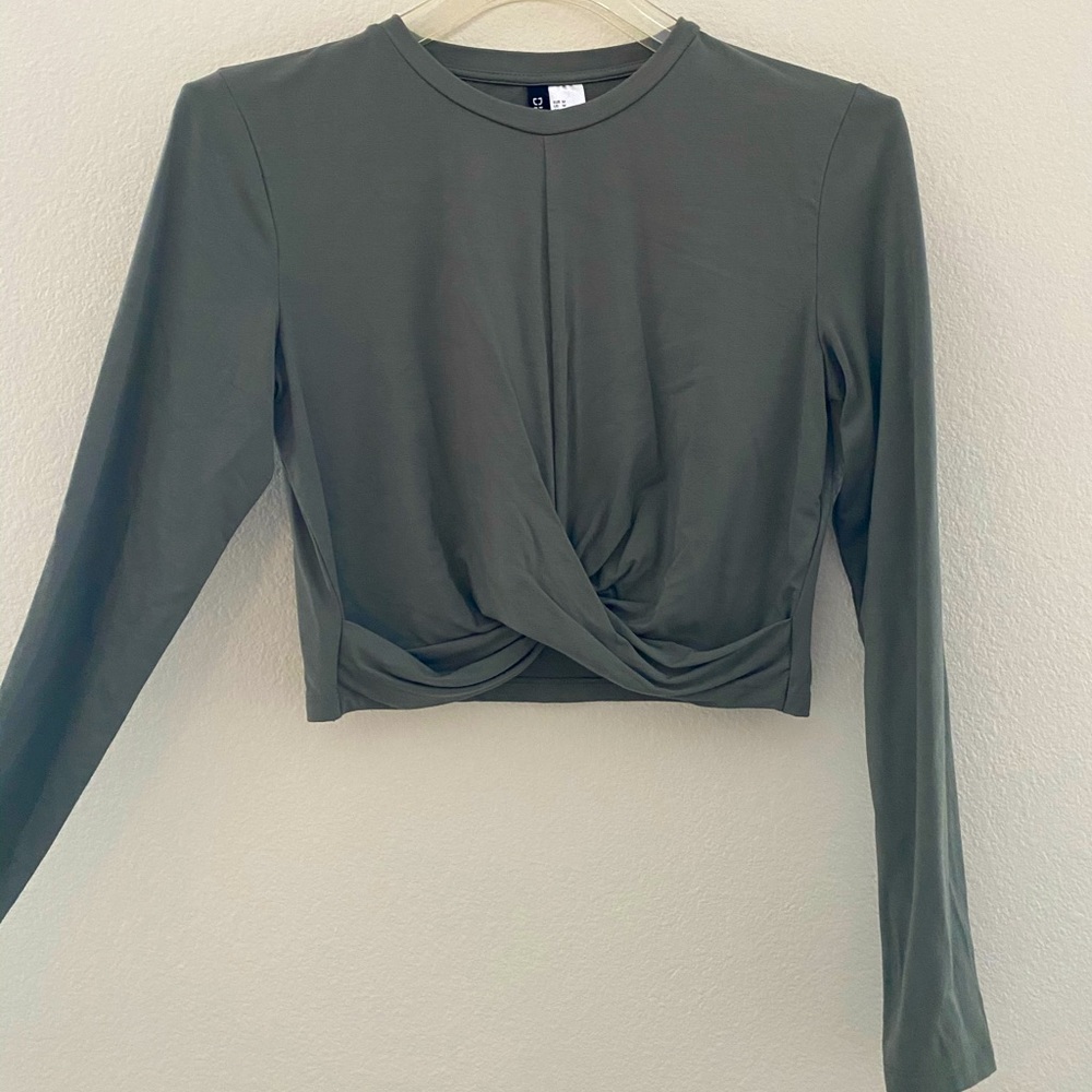 Olive green long sleeve crop top